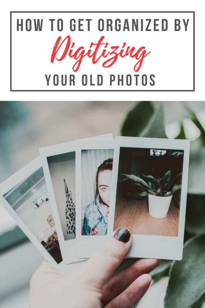 Do you have boxes of old photos that are gathering dust? Then it's time to get organized and digitize them, they will be so much easier to manage and take up less space! Read on for some tips on how to begin the process of organizing and digitizing your old photos!